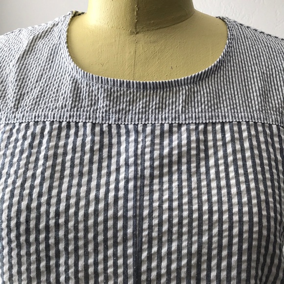 The Hanger Med. Blue/White Striped Seersucker Top - Picture 3 of 8